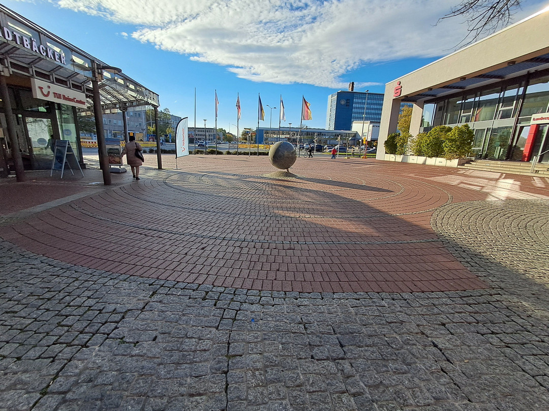 Platz Der Städtepartnerschaft-萨尔茨基特必去景点