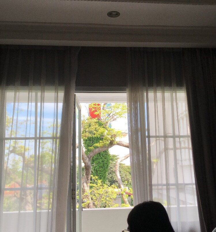 米拉大酒店主图