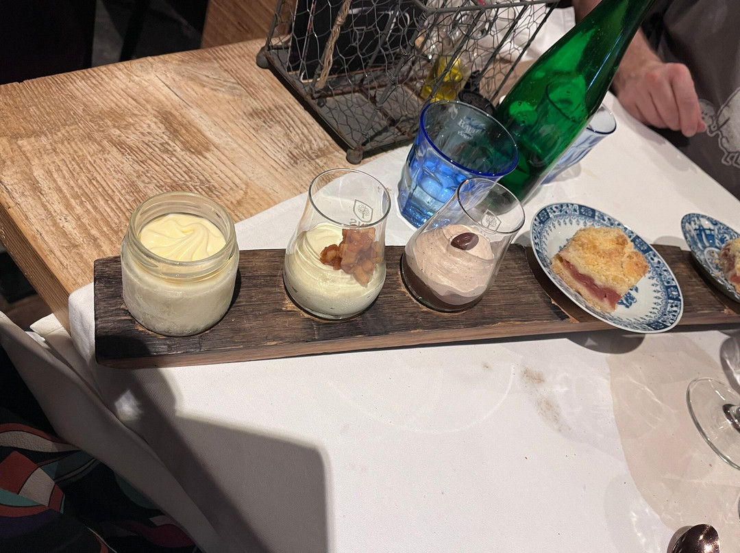 Bus Whisky Distillers-Loosbroek必去景点