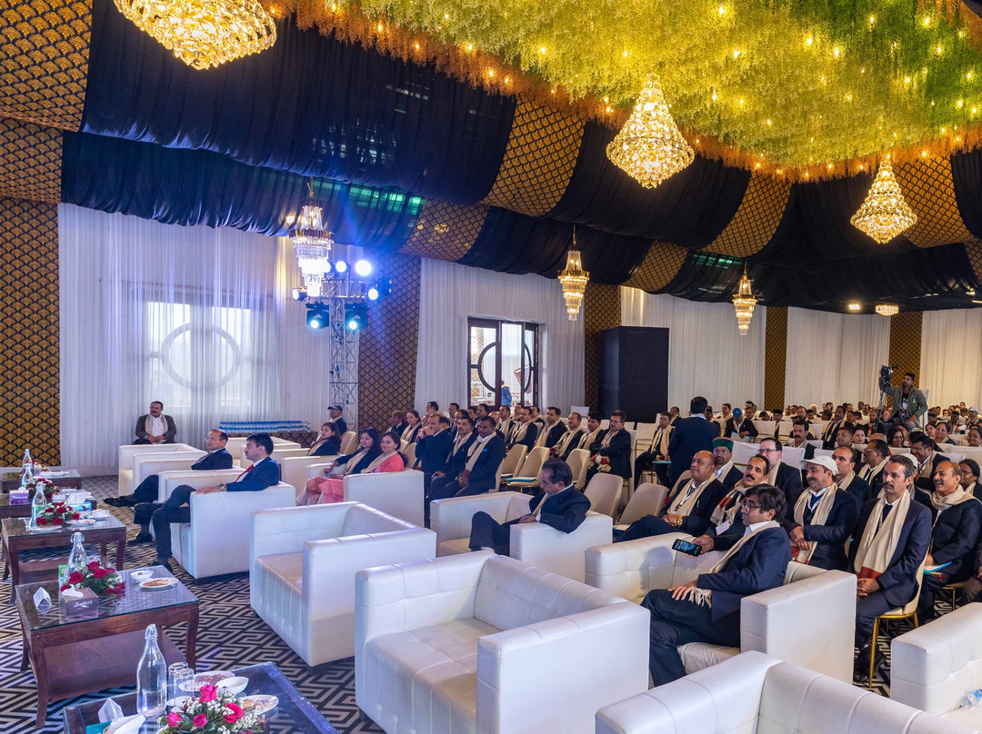 The Twin Towers Hotel主图