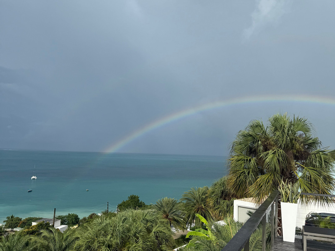 CeBlue Luxury Villas主图