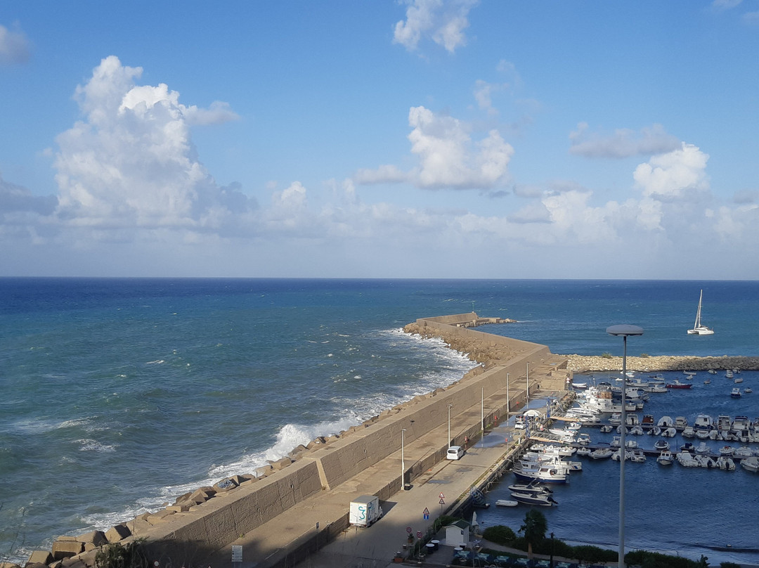 Cefalù Beach景点图片