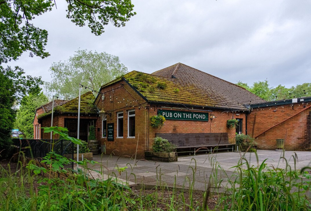 Pub On The Pond