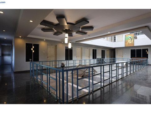 Collection O AR Square