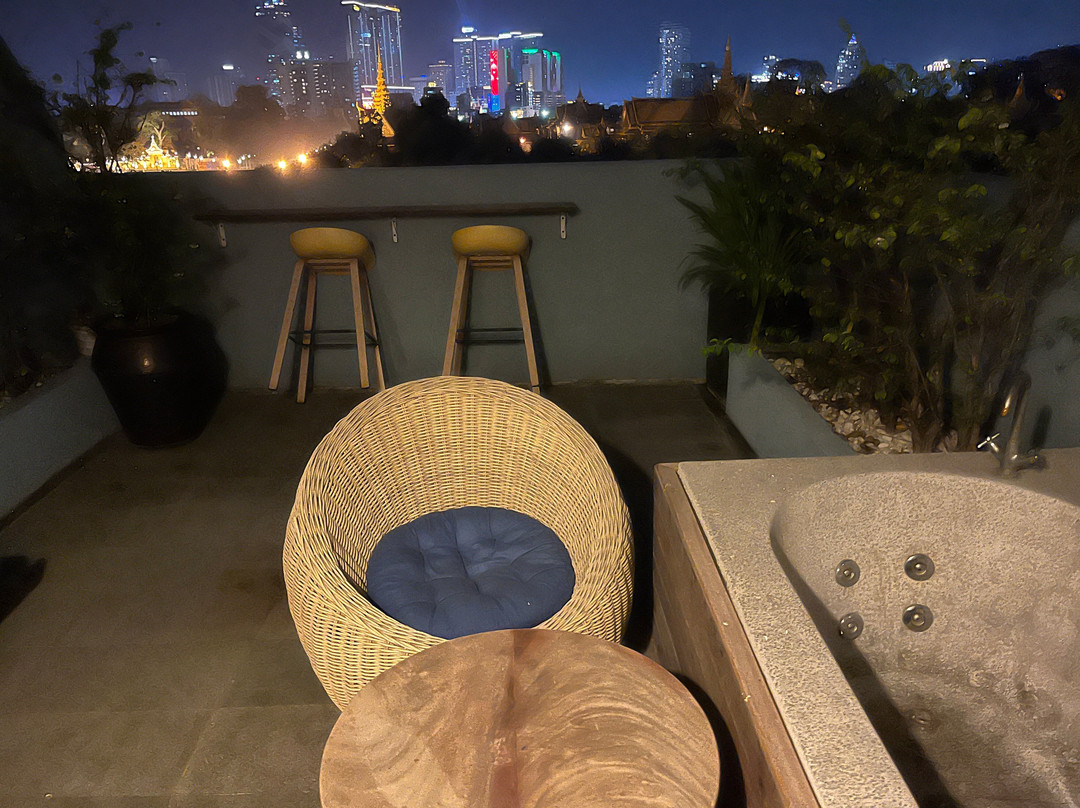 素馨皇宫酒店主图