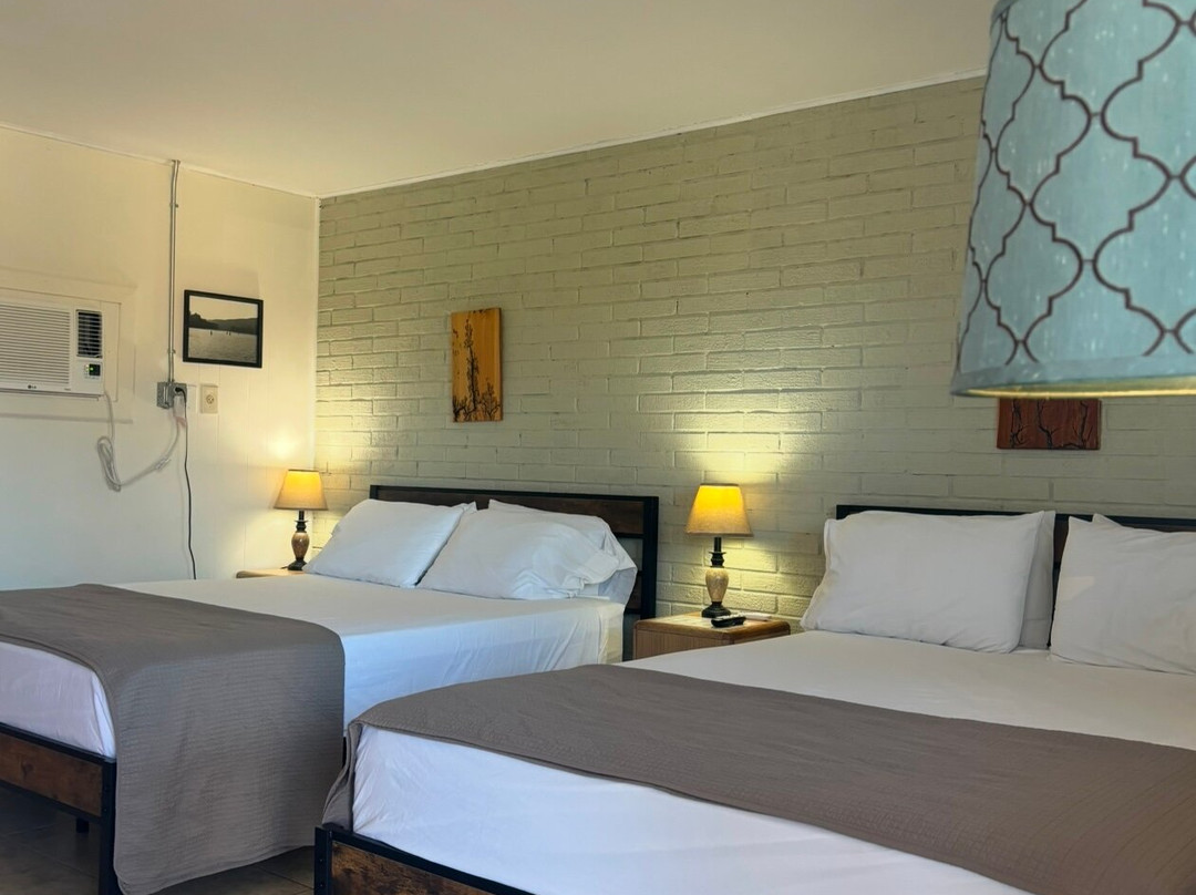 Cotter Trout Lodge主图