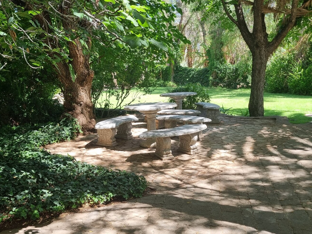 Bezalel Wine & Brandy Estate-阿平顿必去景点