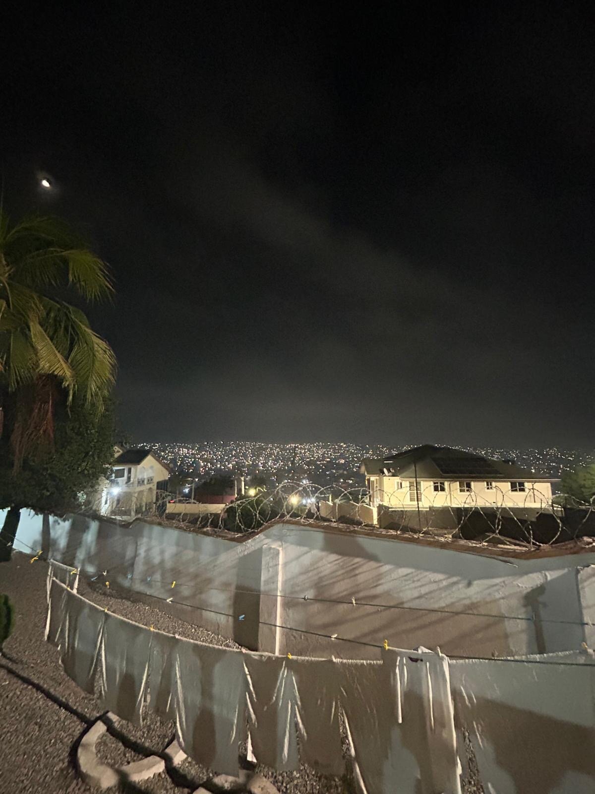 Hill View Hotel-官方