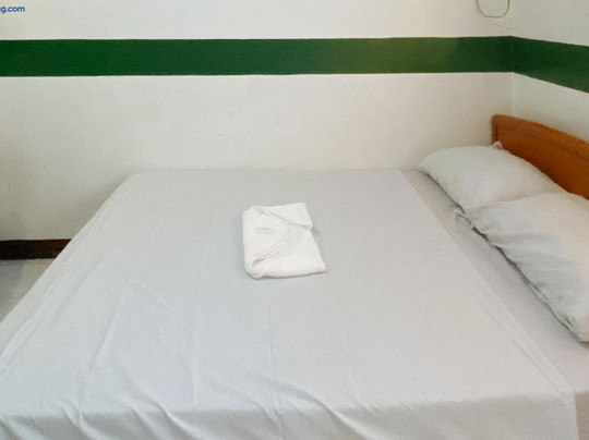 RedDoorz @ Classique Pan Oriental Hotel and Resort Batangas