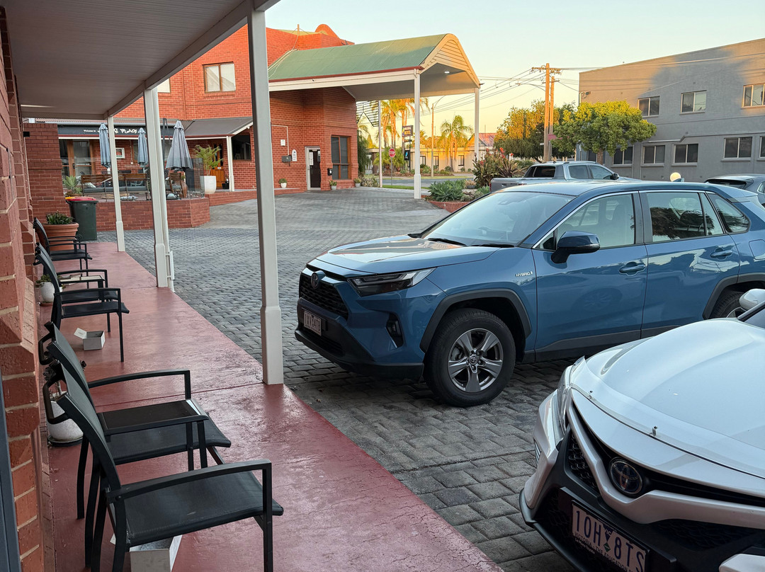 奥古斯塔夫人康福特茵酒店主图