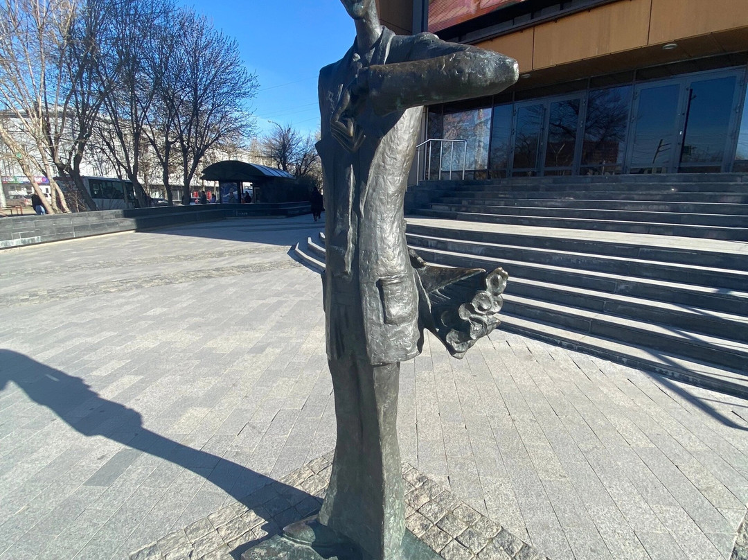 Sculpture Svidaniye-伊尔库茨克必去景点