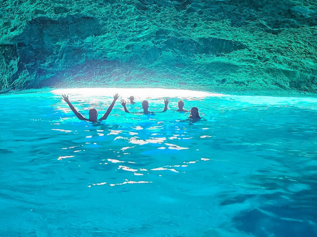 Blue Room Cave-库拉索必去景点