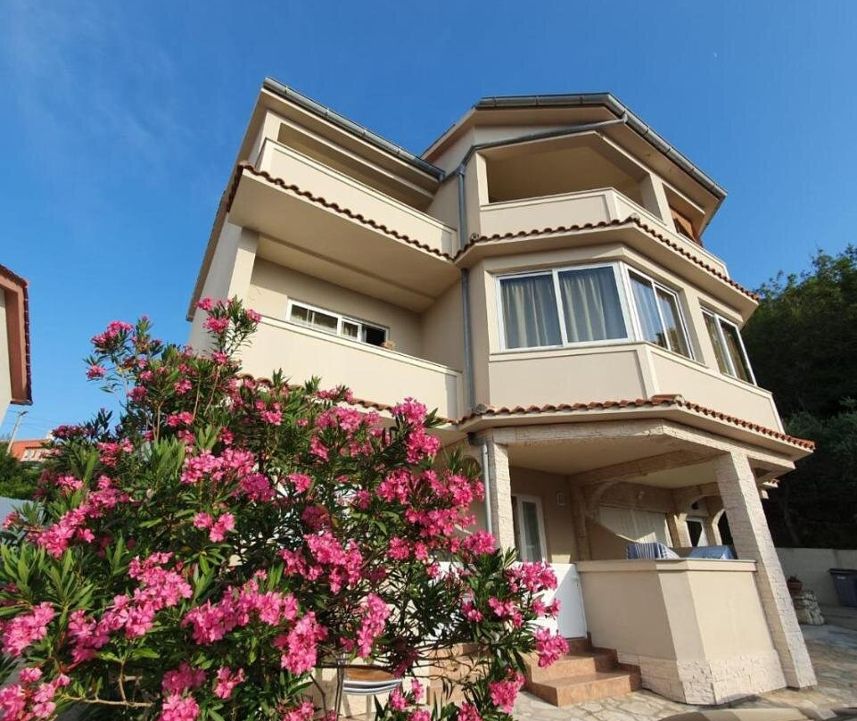 Apartments Kim