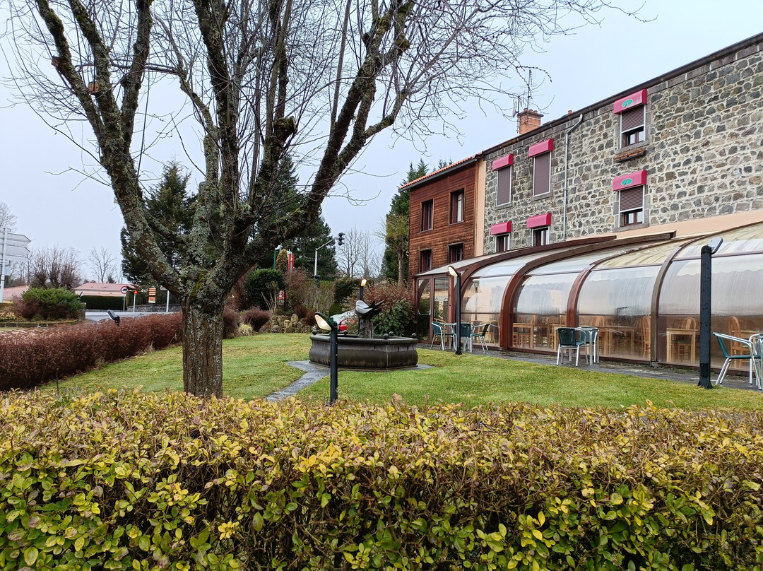 Hotel Restaurant Les Hirondelles主图