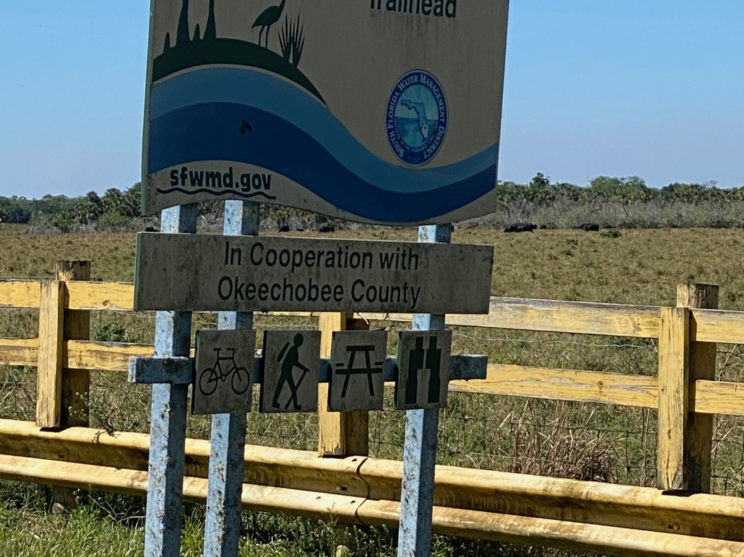 Taylor Creek Stormwater Treatment Area Trailead-奥基乔比必去景点