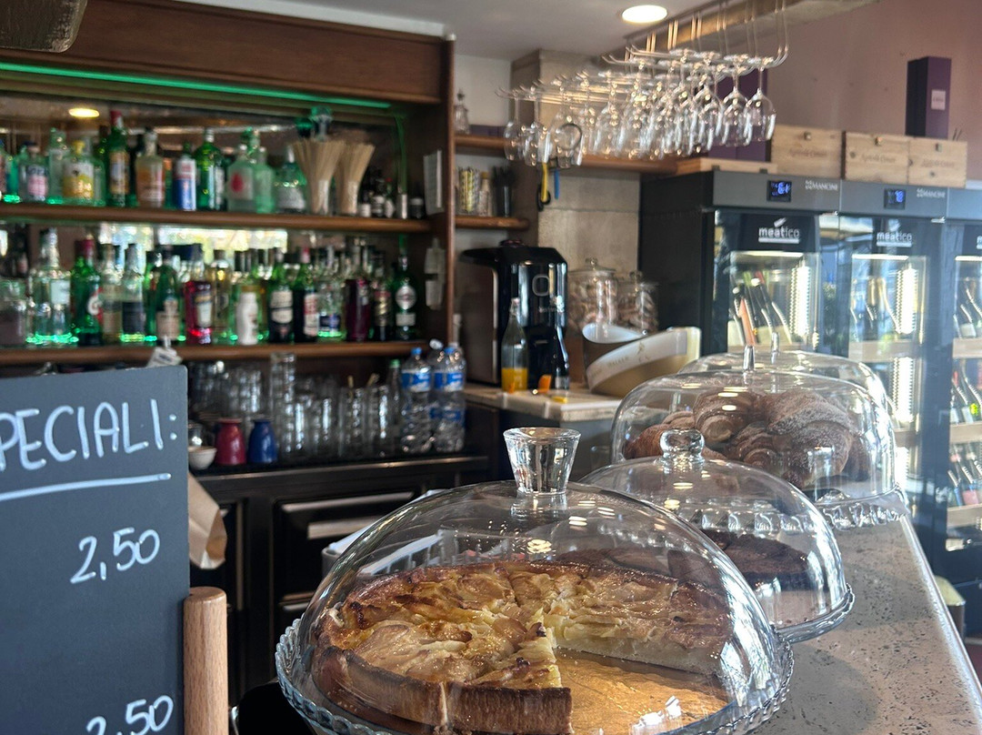 Blow Up Enoteca Cafè Bistrot-拉伊纳泰必去景点