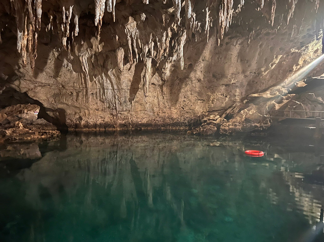 喜纳达南洞-伊斯必去景点