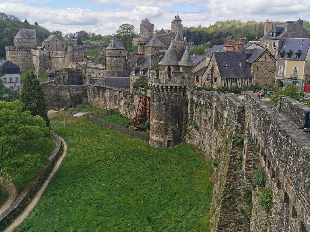 Les Jardins du Val Nancon-Fougeres必去景点