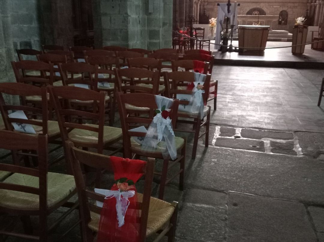 Église Notre-Dame-La Souterraine必去景点