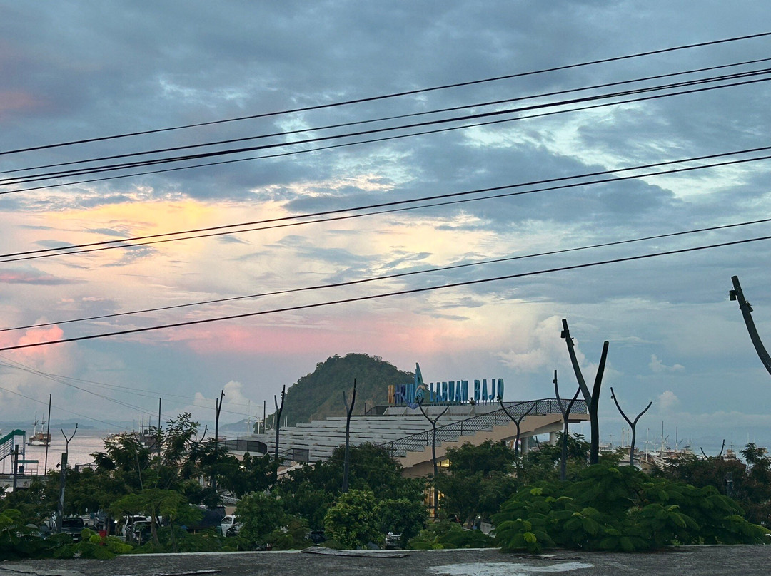 Blue Ocean Hotel主图