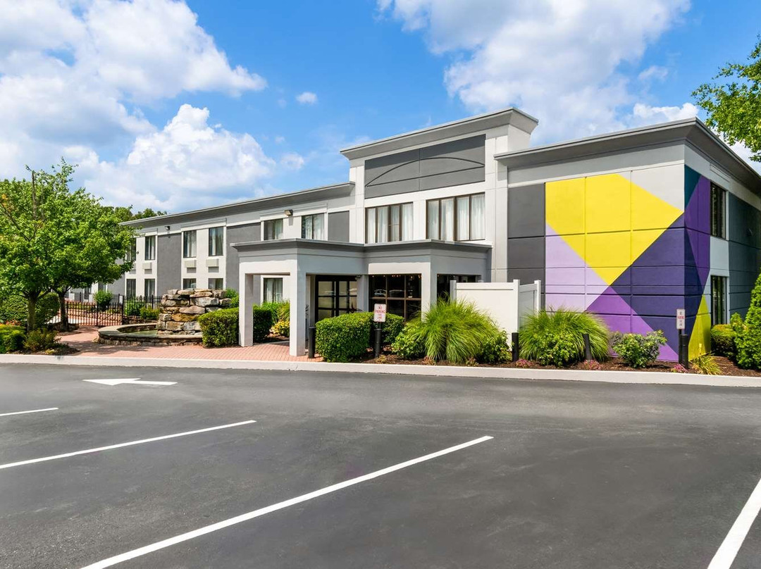Spark by Hilton Hummelstown Hershey
