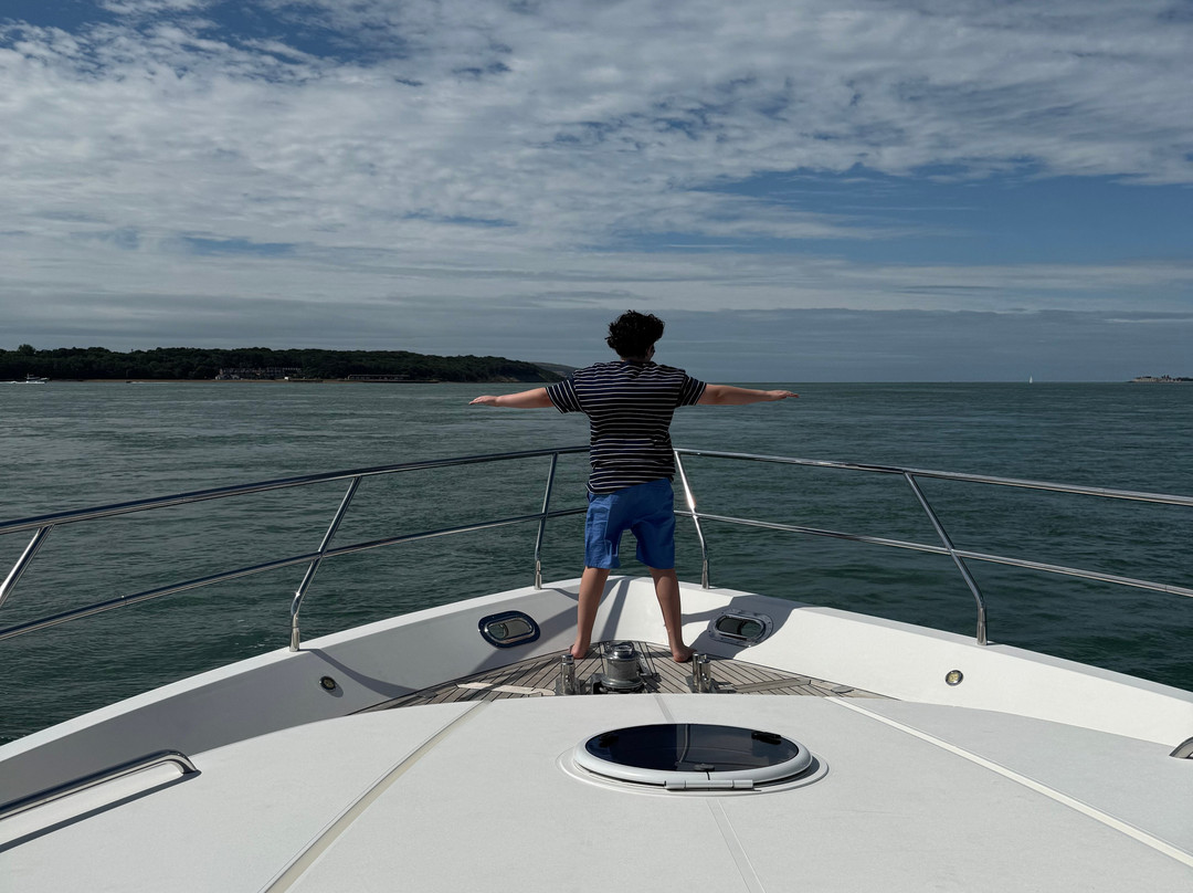 Solent Super Yacht Charters - Day Tours-Swanwick必去景点
