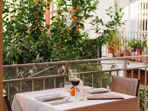 La Estancia Steak And Wine