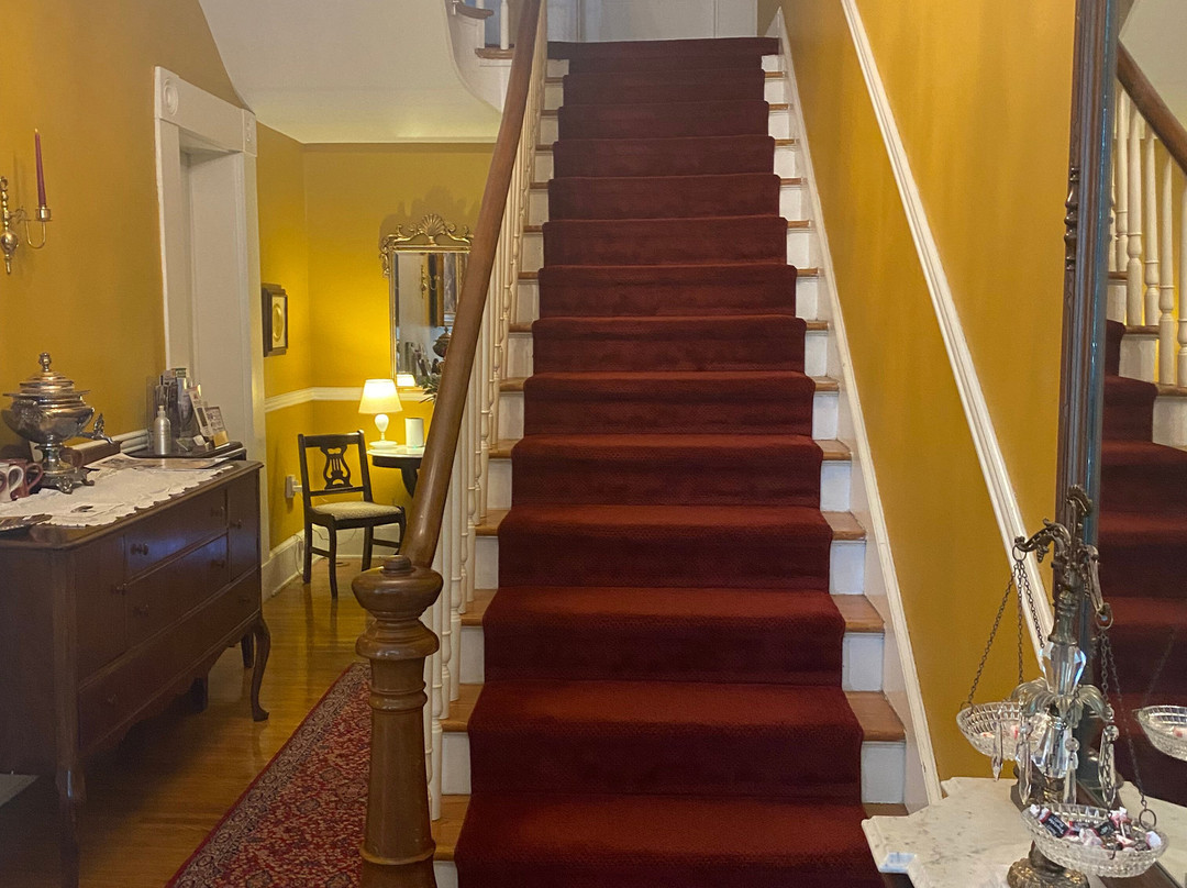 Carriage Inn Bed and Breakfast主图