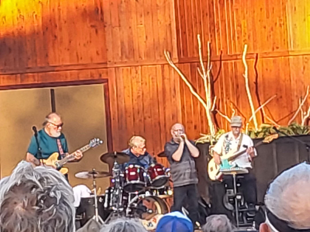 Lucius Woods Performing Arts Center-Solon Springs必去景点