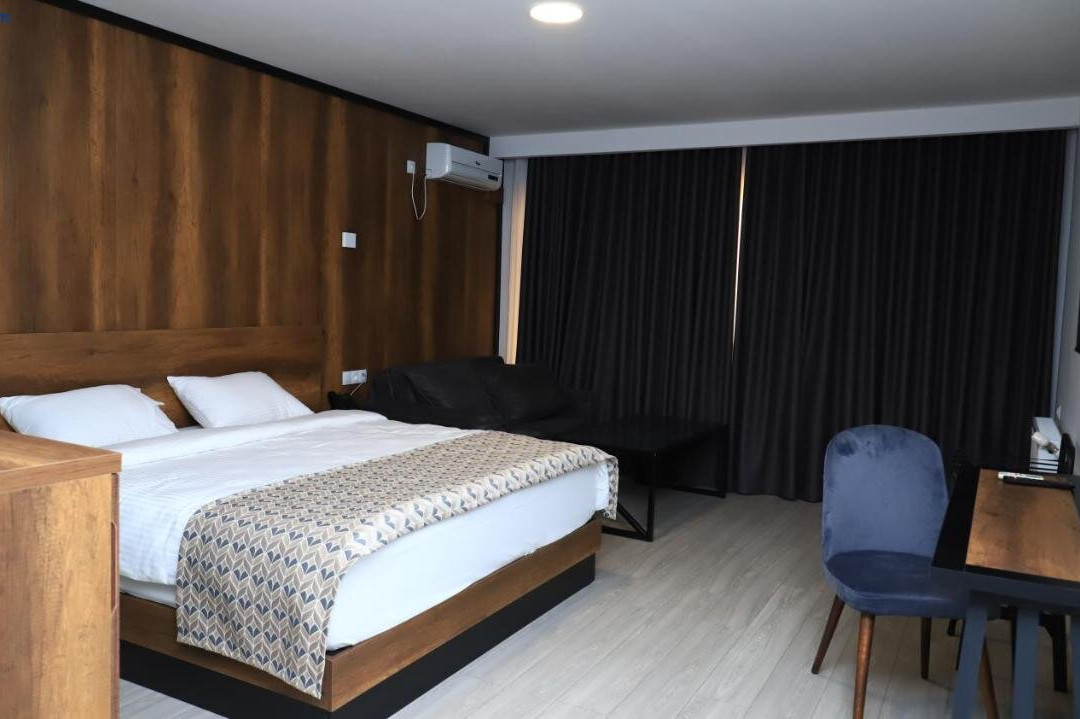 Aventus Hotel