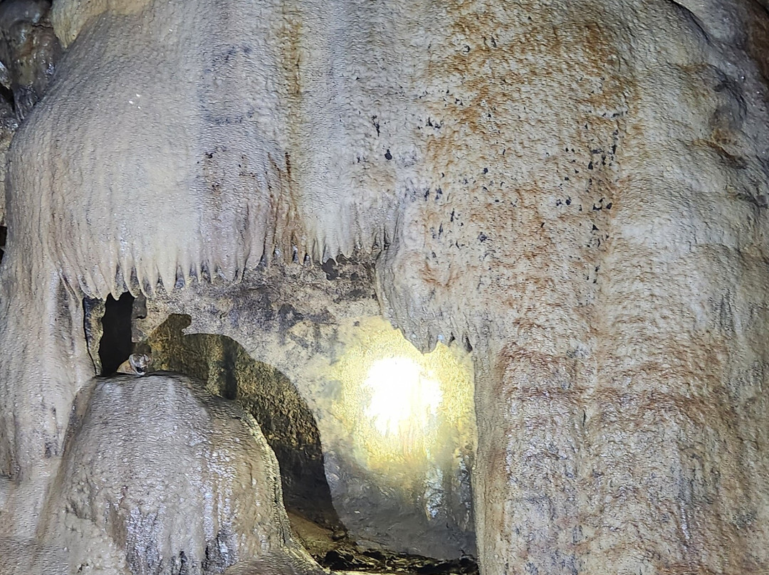 Off-Road Cave Safari-辛加东卡必去景点