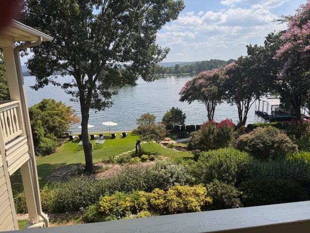 Lookout Point Lakeside Inn-酒店景观