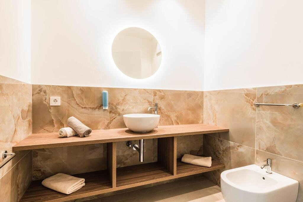 魏因加登酒店主图