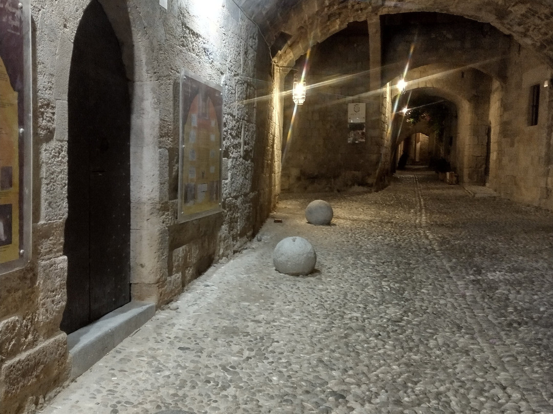 Street of the Knights-罗德城必去景点