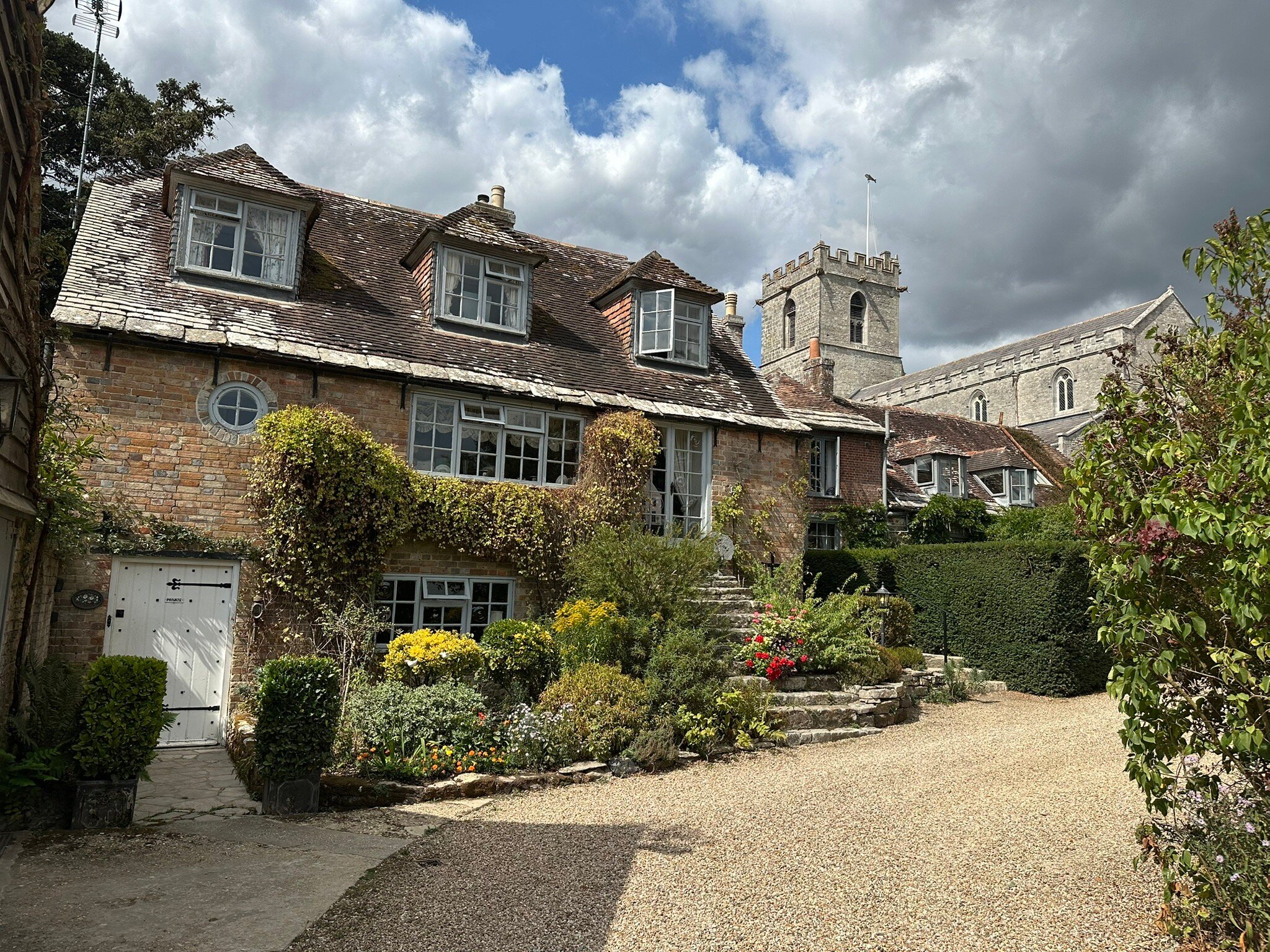 Priory Wareham-官方
