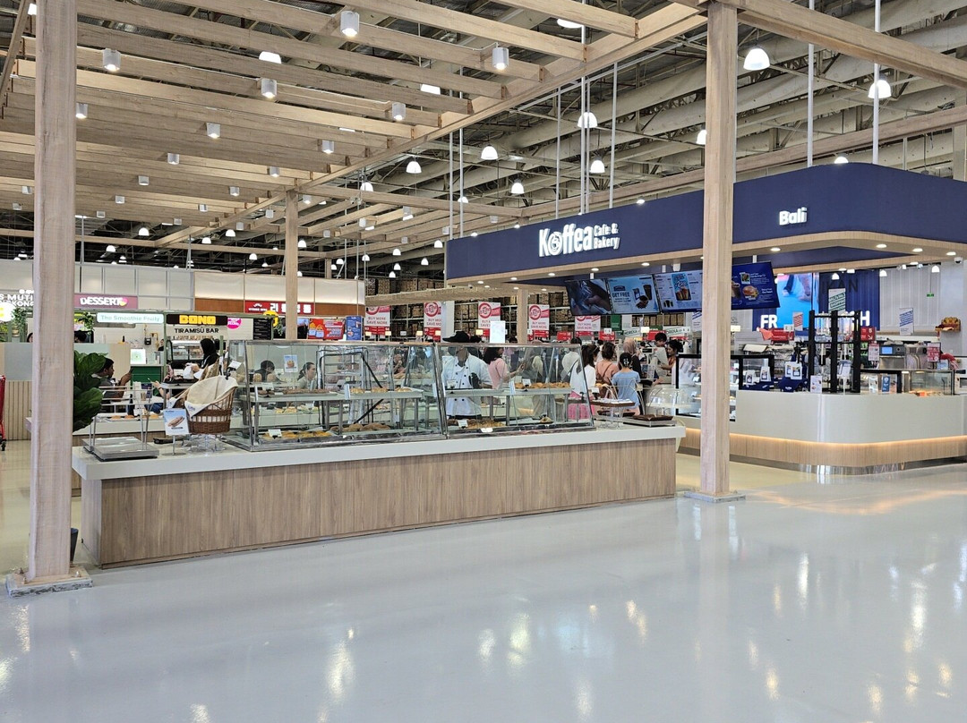 Lotte Mart Wholesale Bali-登巴萨必去景点