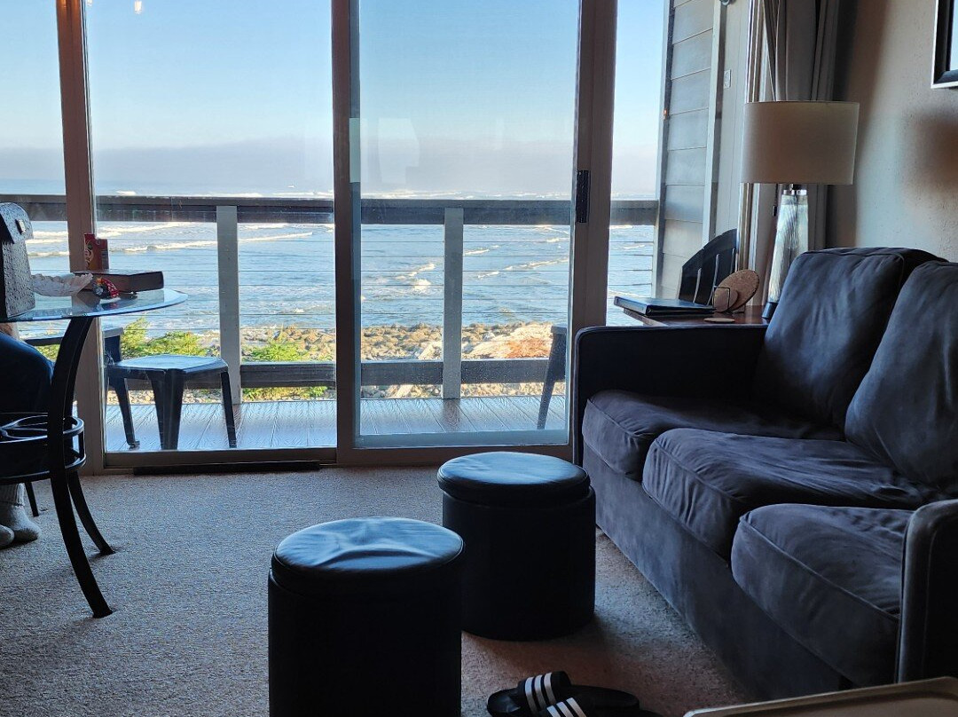 Lanai at the Cove主图