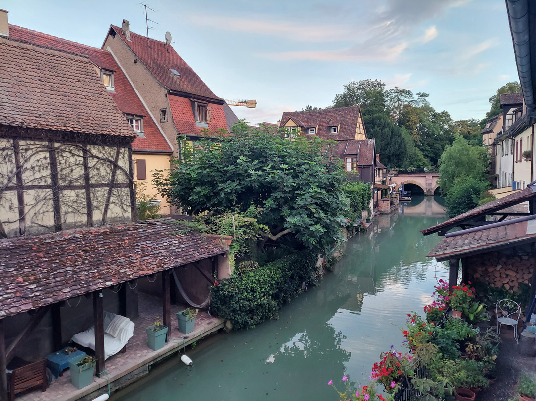 马歇尔酒店主图