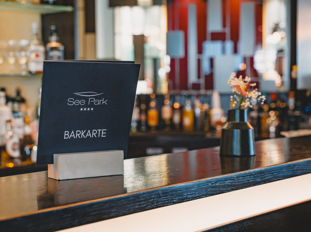 詹森希尔公园酒店主图