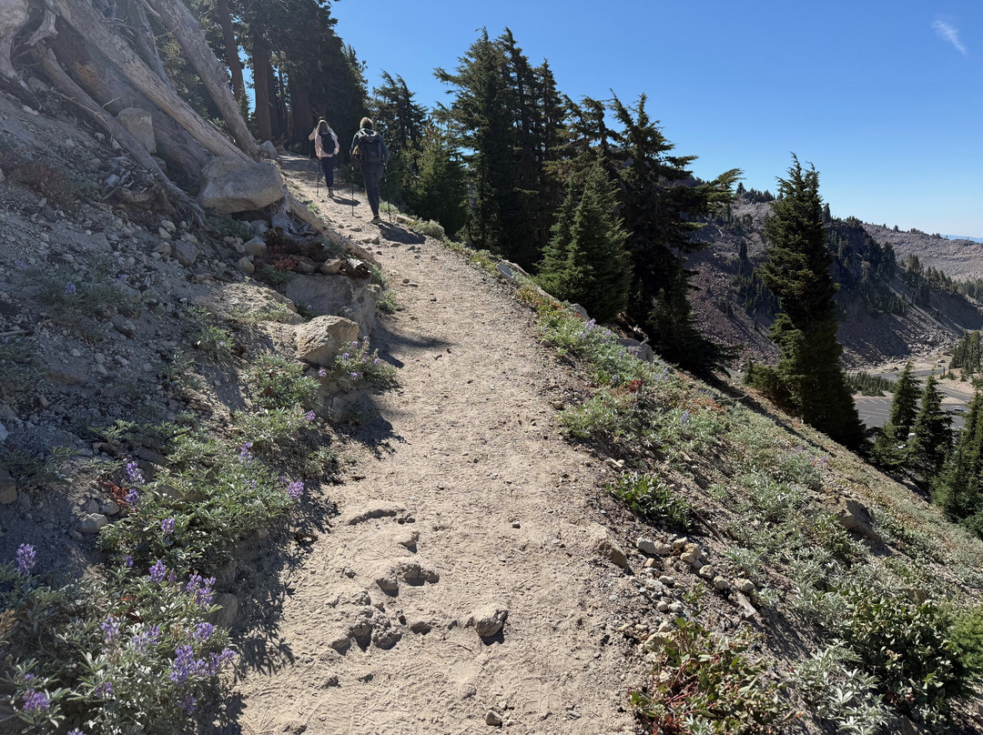 Lassen Volcanic National Park Hiking Trails-拉森火山国家公园必去景点