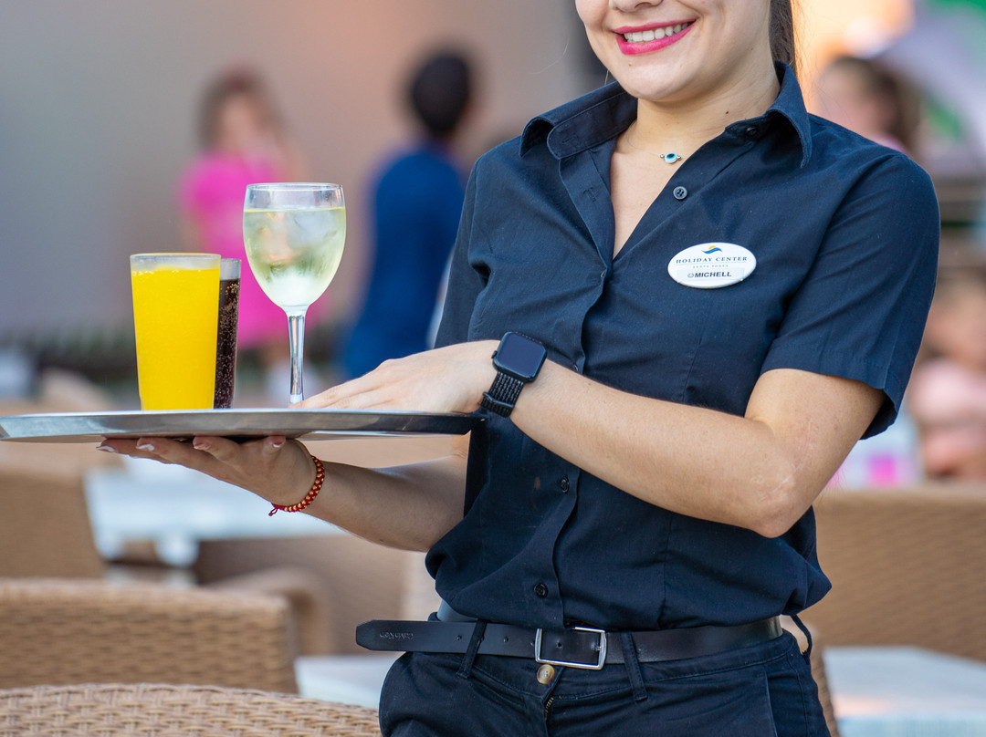 假日中心公寓式酒店主图