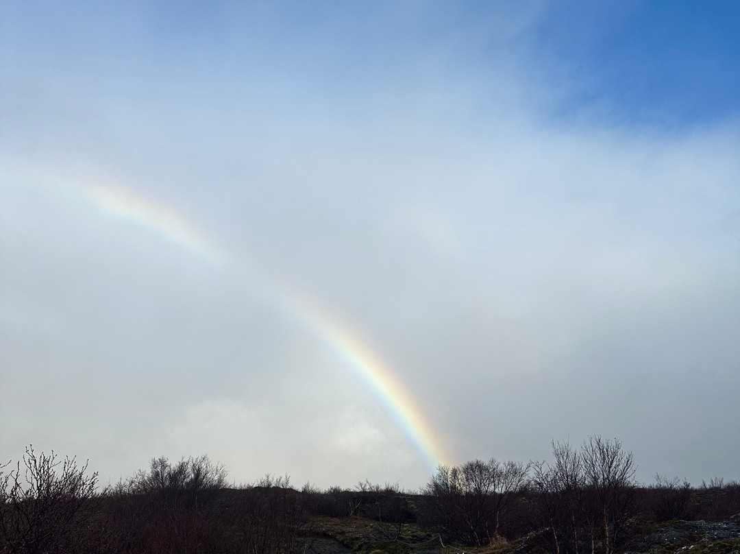 Hraunfossar-Husafell必去景点