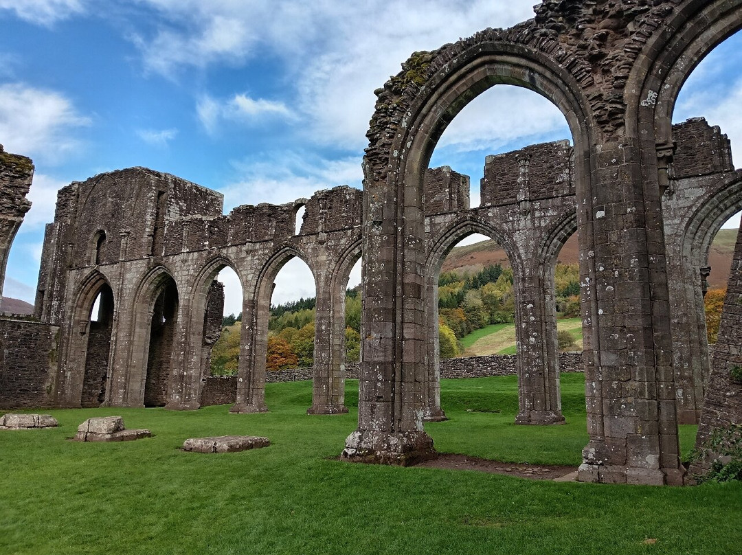 Llanthony Priory-Llanthony必去景点