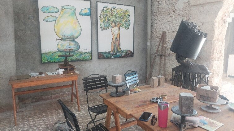 Lolo Galeria-Taller-马坦萨斯必去景点