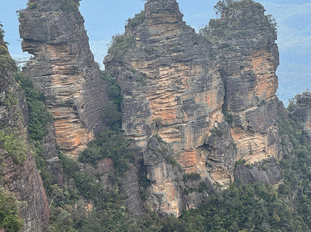 三姐妹峰缆车-卡通巴必去景点