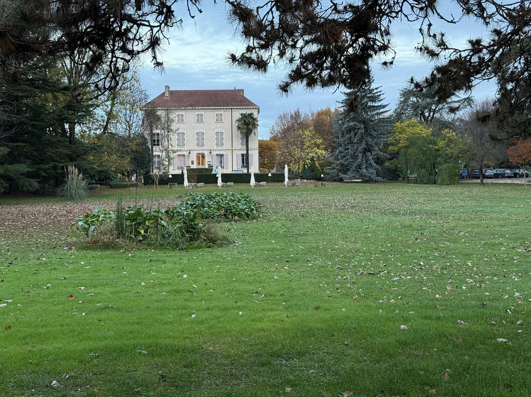 克莱枫丹地区酒店主图