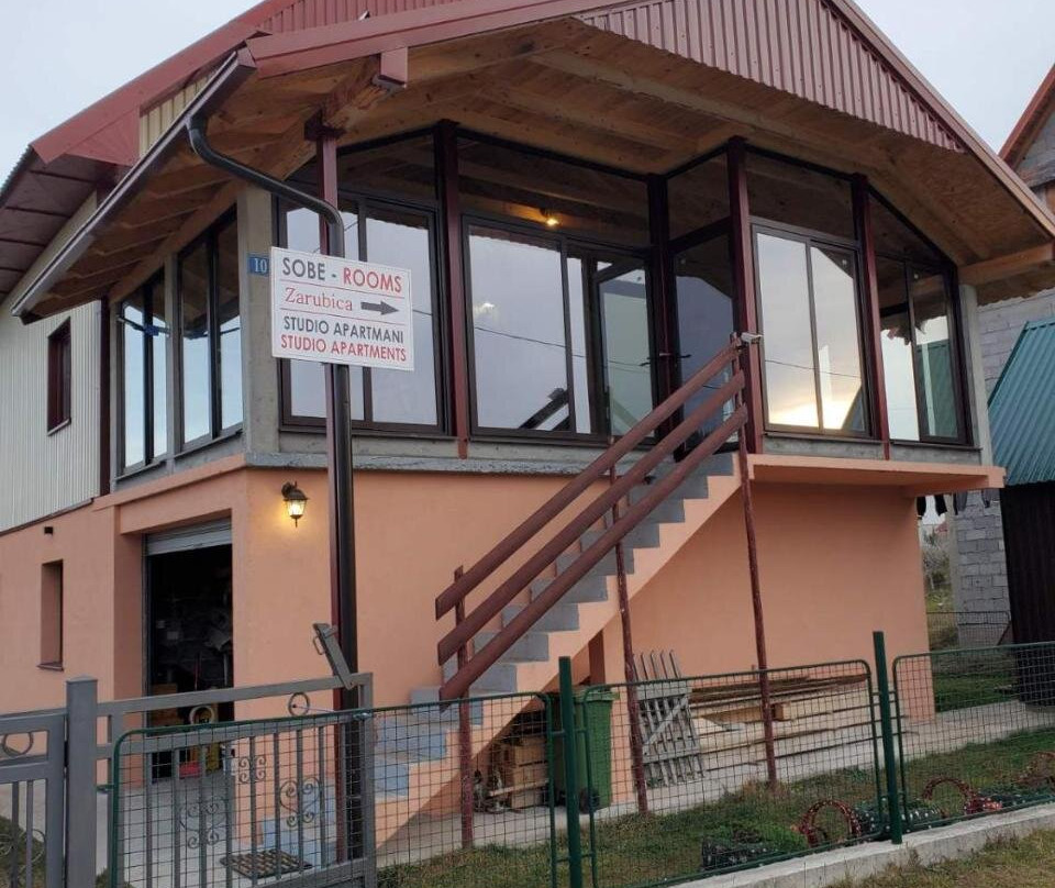 Vojinovici酒店住宿-Sobe Zarubica