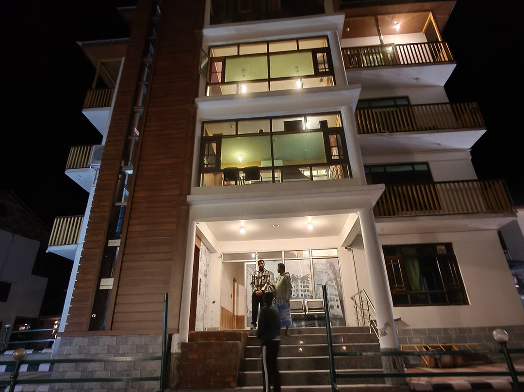 Hotel Gulmarg House主图