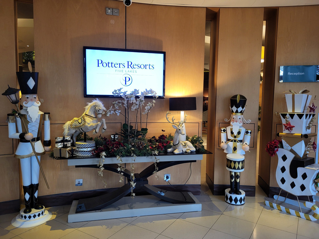 Potters Resorts Five Lakes主图