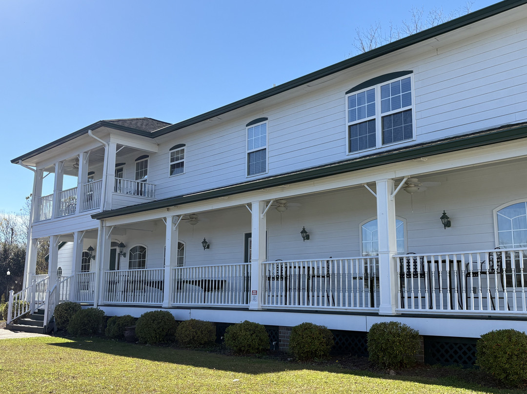 The Cypress Inn主图